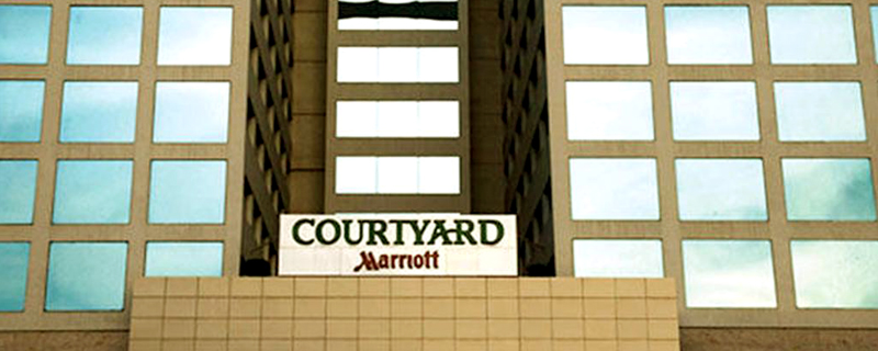 Courtyard By Marriott 